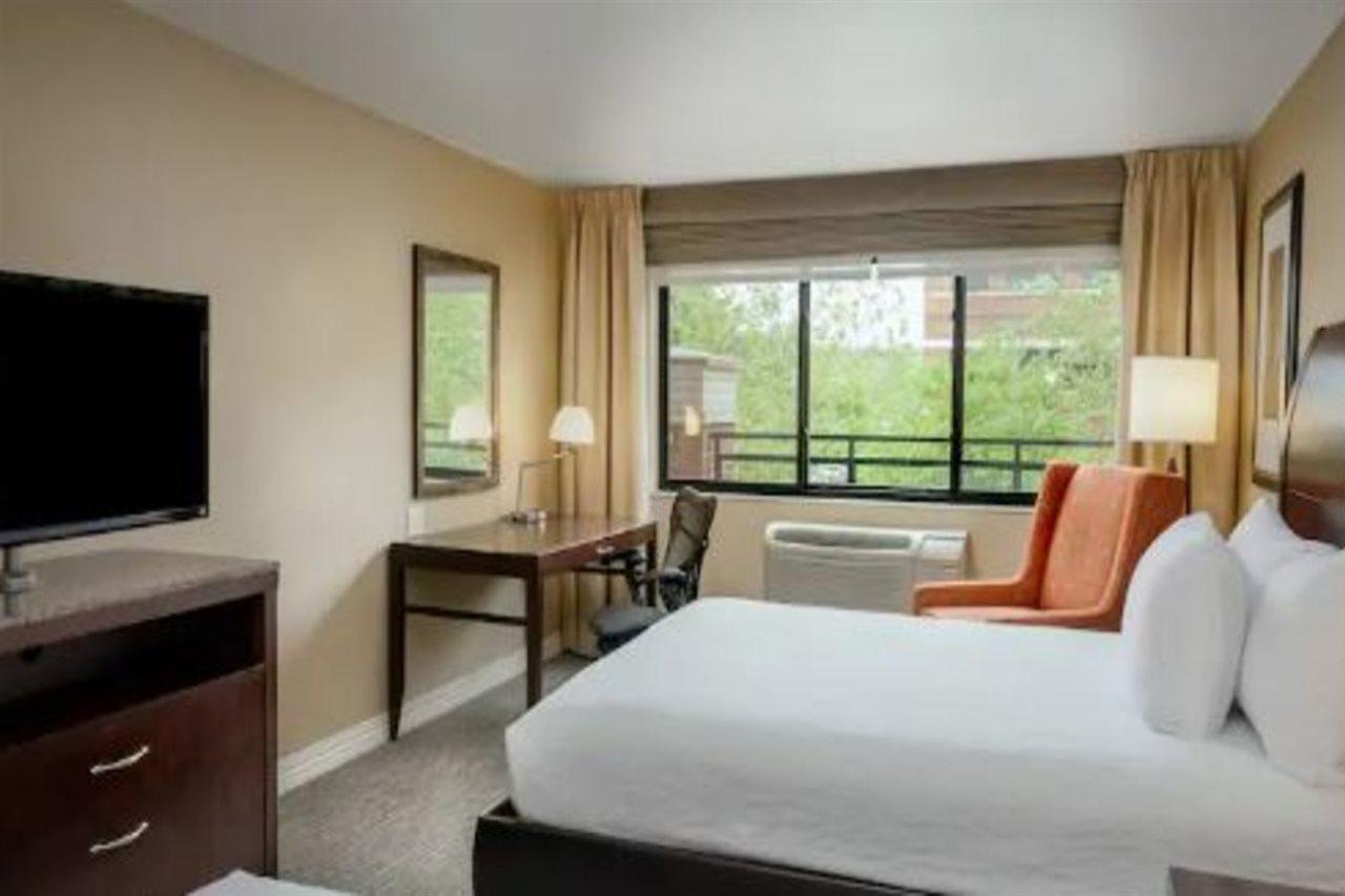 Hilton Garden Inn Seattle/Issaquah Zewnętrze zdjęcie
